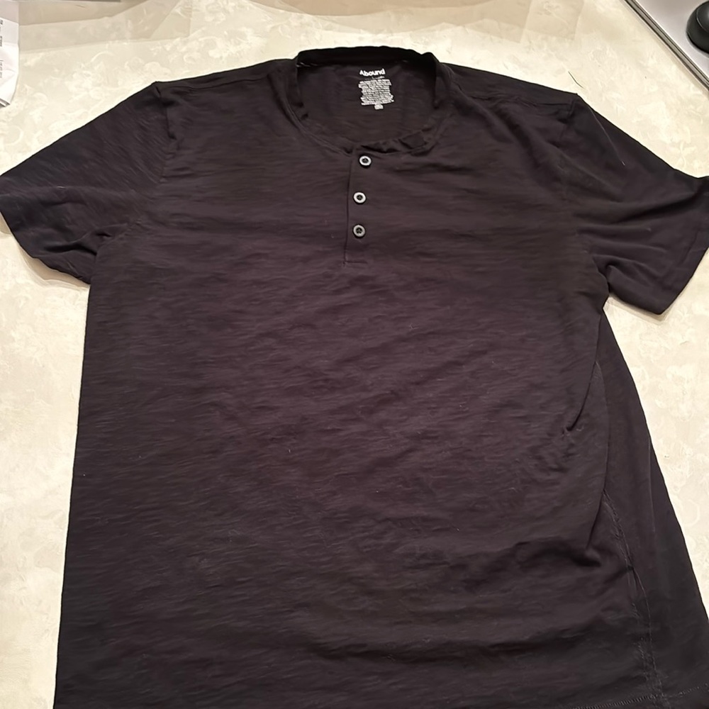 Black Abound T shirt